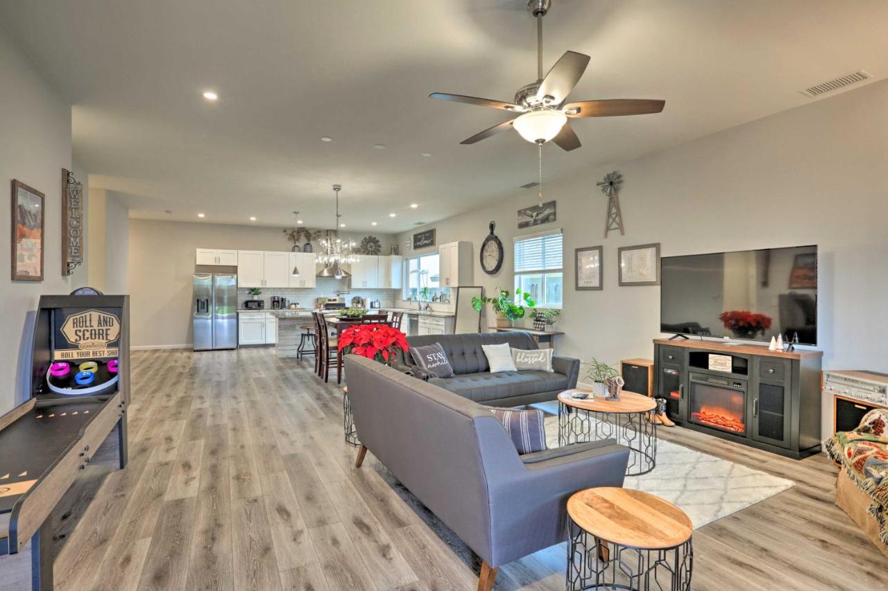 Stunning Clovis Home About 1 Mile To Old Town! Extérieur photo