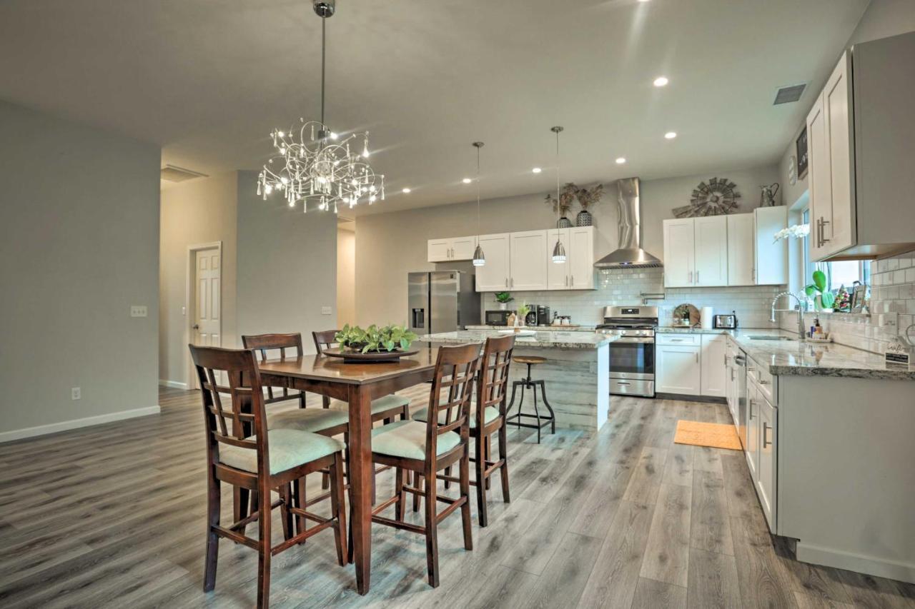 Stunning Clovis Home About 1 Mile To Old Town! Extérieur photo