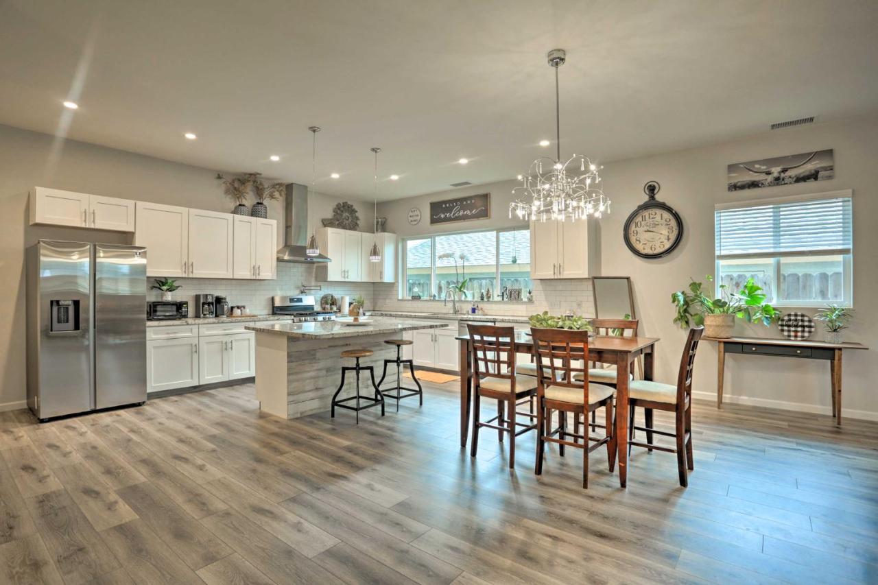 Stunning Clovis Home About 1 Mile To Old Town! Extérieur photo