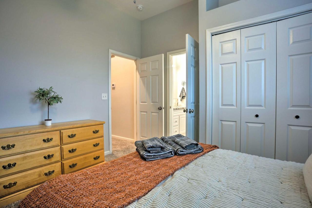Stunning Clovis Home About 1 Mile To Old Town! Extérieur photo