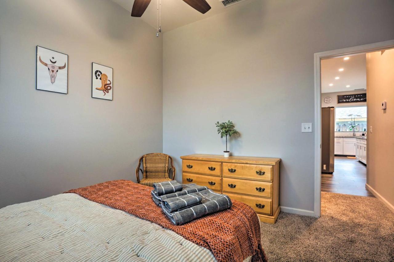 Stunning Clovis Home About 1 Mile To Old Town! Extérieur photo